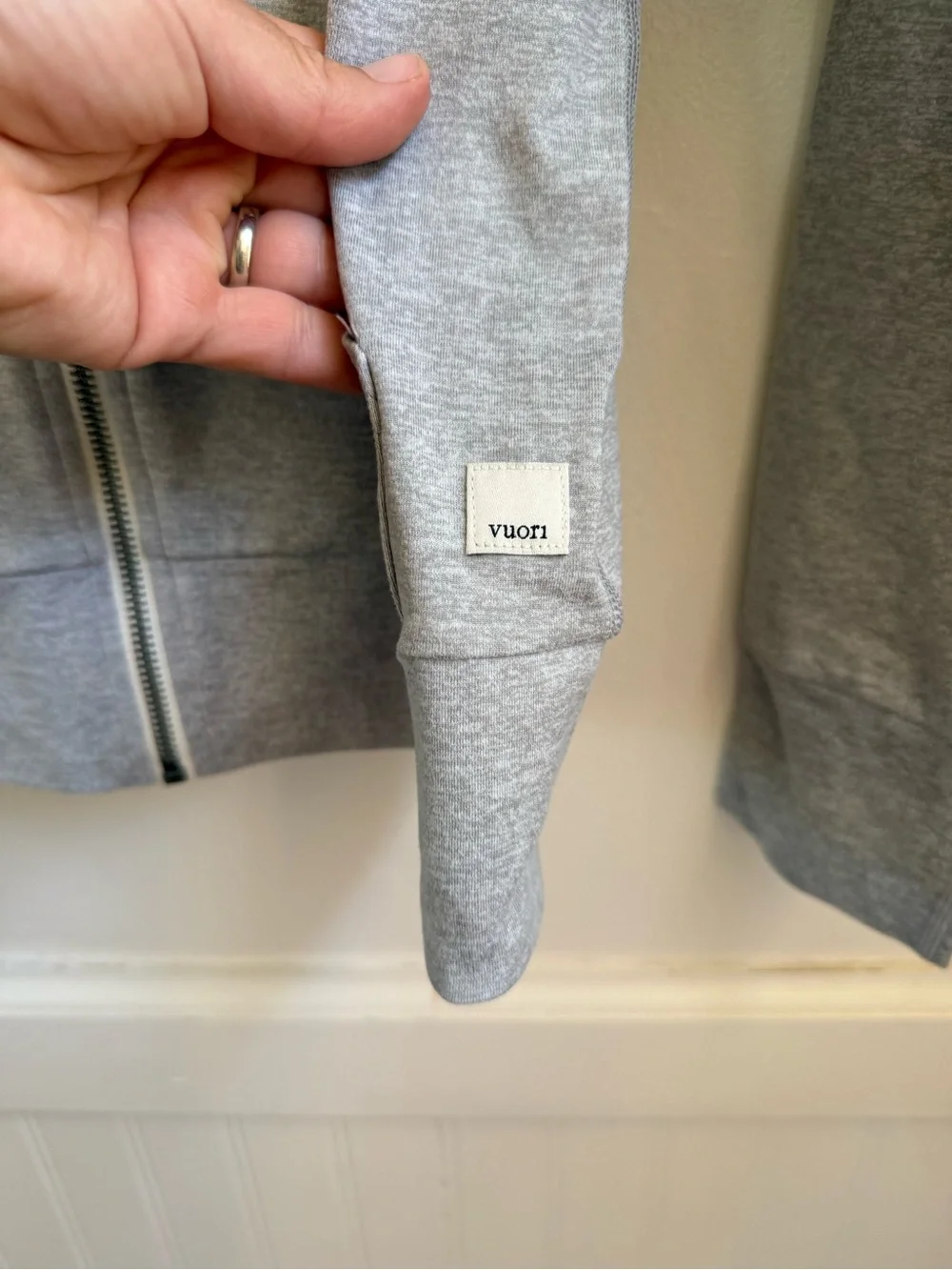 Vuori Halo Performance Hoodie jacket size Small - Picture 6 of 8